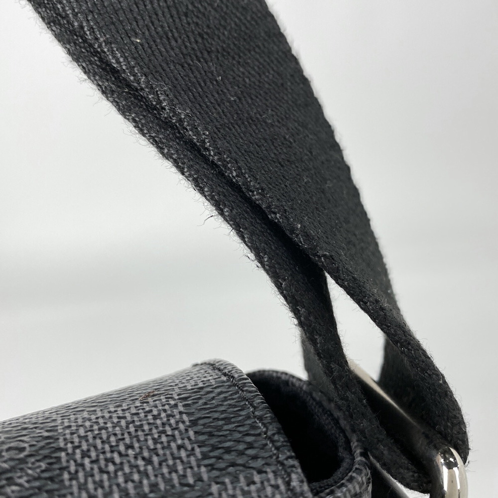 Louis Vuitton District Messenger Bag Shoulder Graphite Black Noir View 6